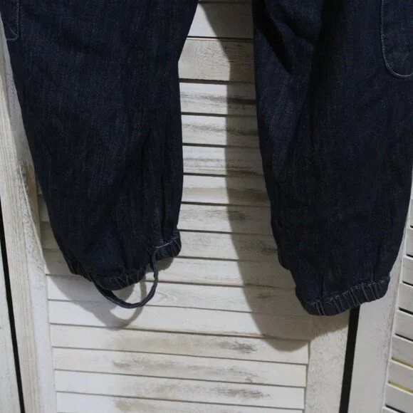 PILCRO Seamed Sport Low-Rise Cargo Jeans - Picture 12 of 15